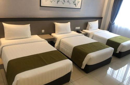 Johor Baharu District Hotel | Savanna Hill Resort