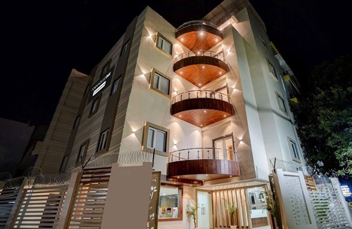 Mahmoorganj House | Saver Single Banaras Sri Hari Inn