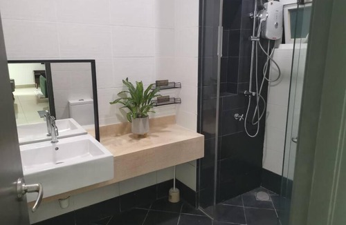 Kuala Lumpur Apartment | Saville Melawati D'staycation