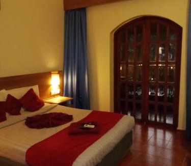 Candolim Resort | Sea Breeze Beach Resort Candolim, Goa
