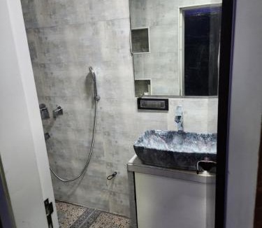 Cuffe Parade House | Sea facing Apartment in Colaba