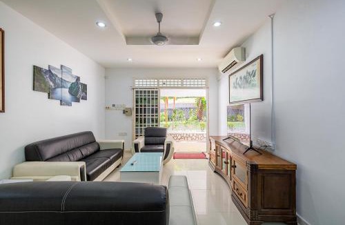 Tanjung Tokong Villa | Seaside Private Bungalow, Tg Bungah