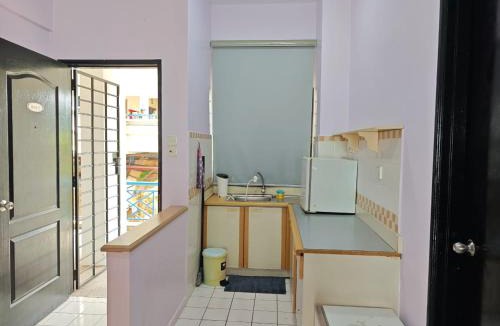 Taman Haji Zainal Apartment | Seaview Family Beach Stay -2BR Family Suite PD-
