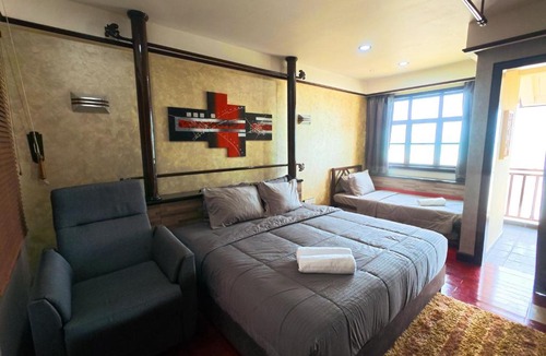 Taman Tanjung Ski Chalet | Seaview Water Chalet Lxpd