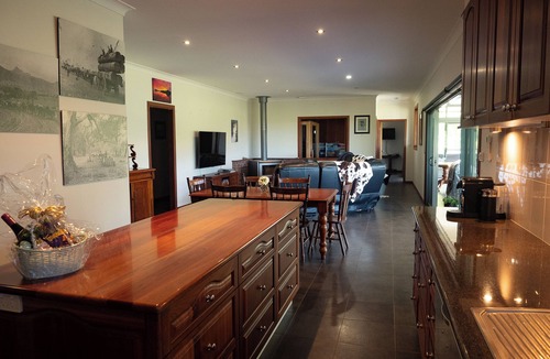 Hernani House | Secluded home surrounded by national parks, featuring luxurious spa and sauna