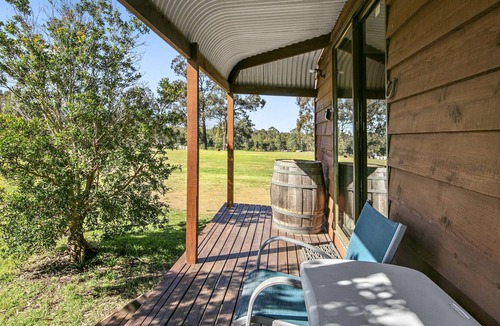 North Rothbury Cottage | Self contained country cottage set on 40 acres