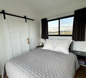 Murrumbateman Bed & Breakfast | Self-contained tiny home on acreage - 16 Belleview Dr