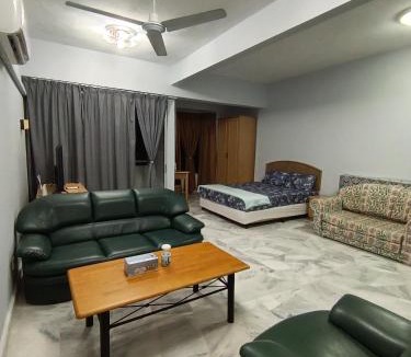 Tanjung Tanah Merah Apartment | Senorita Homestay Pantai Purnama
