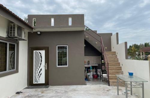 Sungai Pelek House | Sepang Putra Bagan Lalang Semi D House