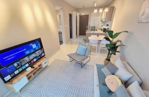 Johor Bahru Apartment | Serene and peaceful 2 Bedrooms 3 Pax - 10 Min to CIQ