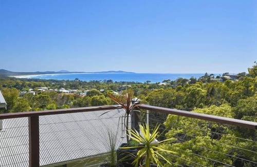 Crescent Head House | Serenity Beach House is waiting for you (Pet Friendly)
