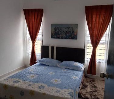Kluang House | Seri Cempaka Homestay
