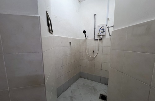 Kampung Gong Limau Hotel | Seri Kemaman Inn, Chukai Terengganu