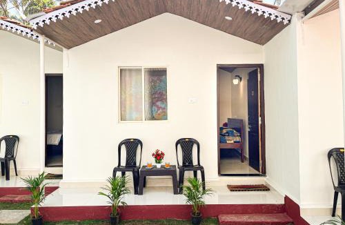 Morjim Hotel | Seven Petals Cottages