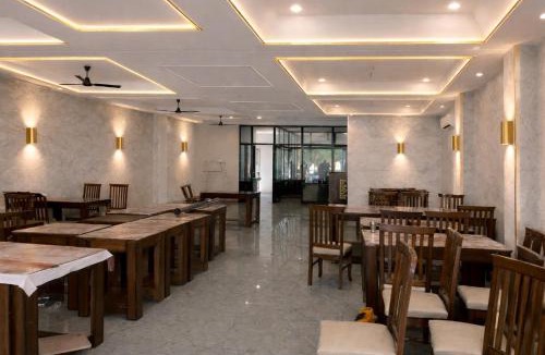 Sirhind Hotel | Shaandaar Hotel, Family restaurant with Ac rooms