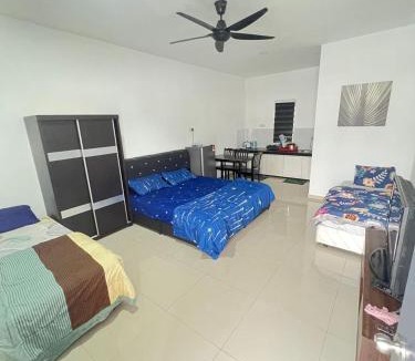 Pulau Indah House | SHAH HOMESTAY PULAU INDAH - Studio Family Xtra