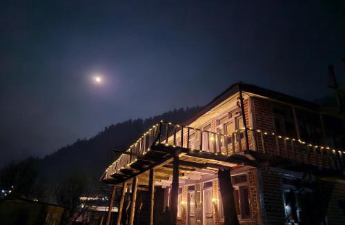 Kullu Hotel | Shalom Guesthouse and Cafe