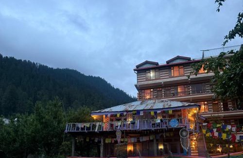 Kullu Hotel | Shalom Guesthouse and Cafe