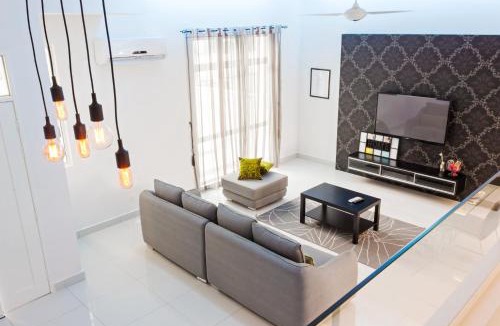 Tanjung Bungah Villa | Shamrock Beach Villas 15 Seaview