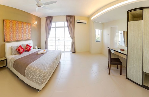 Tanjung Bungah Hotel | Shamrock Beach Villas 12