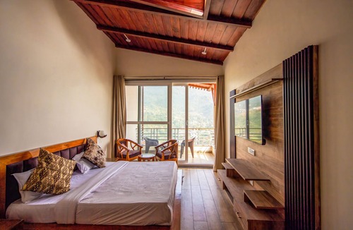 Bhimtal Bed & Breakfast | Shanti Kunjj : Lake View Cottage