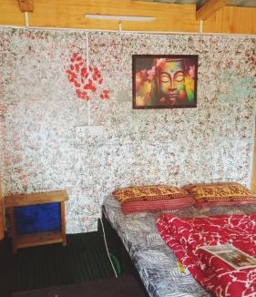 Kasol Apartment | Shanti People Huts And Cafe