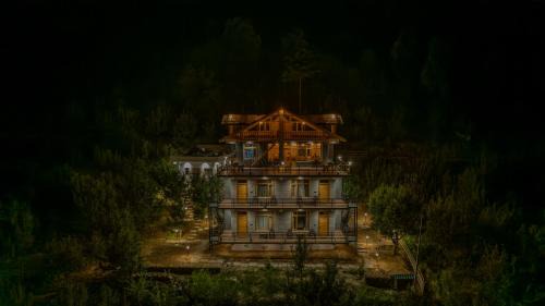 Manali Hotel | Sharan Stay, Naggar, Manali