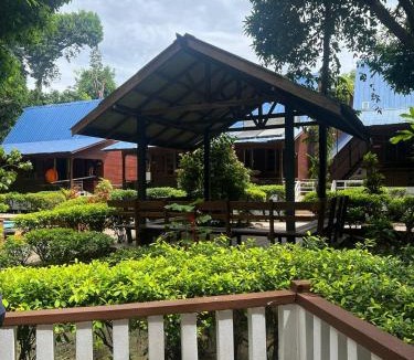Pulau Perhentian Kecil Resort | Sharilla Resort - Perhentian BS