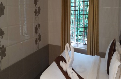 Yercaud Hotel | Sharma Jee Farm House