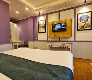 Manali Bed & Breakfast | Shasha