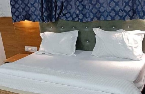 Paldi Hotel | Shera Inn