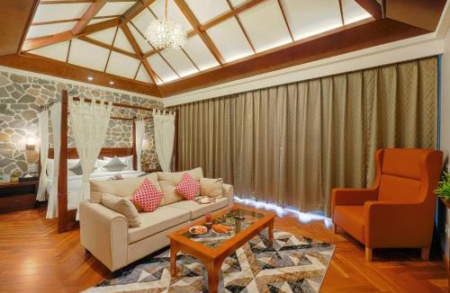 Shilon Bagh Apartment | Shilayvas Cottages, Kufri Centrally Heated, Bathtub & Kitchenette