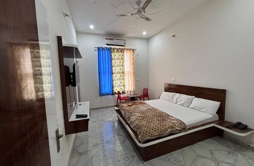 Mandawar Resort | Shiva Resort