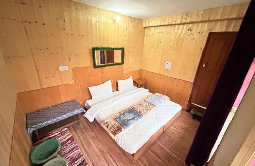 Banjar House | Shiva Valley Riverside