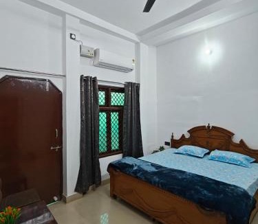 Mahmoorganj House | Shivprasad homestay