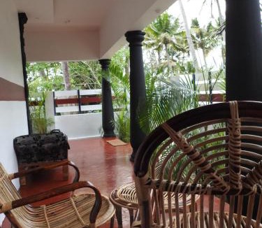 Mararikulam Bed & Breakfast | Shoreline Marari Beach Villa At Golden Beach Mararikulam