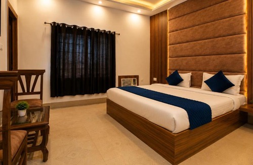 Haridwar Hotel | Shree Ji Hotel Park Roots