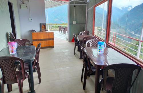 Guptkashi Hotel | Shree Neelkanth Resort