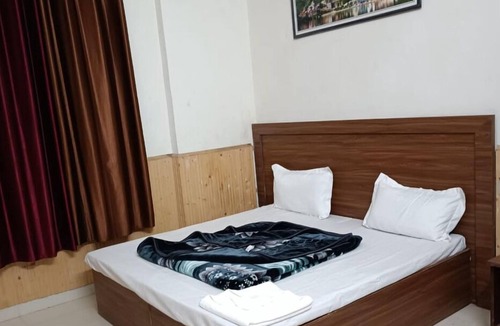 Mandi Hotel | SHREE RAM HOTEL