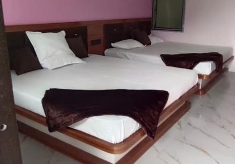 Omkareshwar House | Shri Goara palece