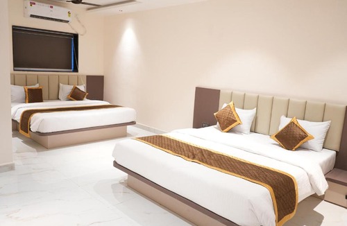 Pandharpur Hotel | Shri Prasad Executive