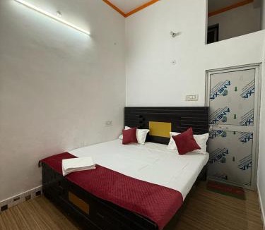 Ayodhya House | Shri Raghuveer guest house