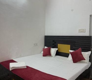 Ayodhya House | Shri Raghuveer guest house