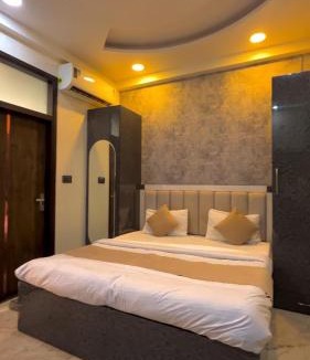 Vrindavan Hotel | Shubh Residency