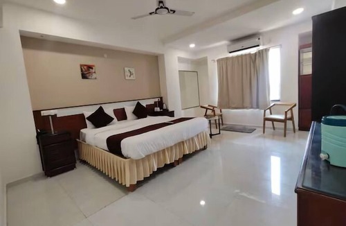 Bhopal Hotel | Shubh Shaleen Springs by Nexottel