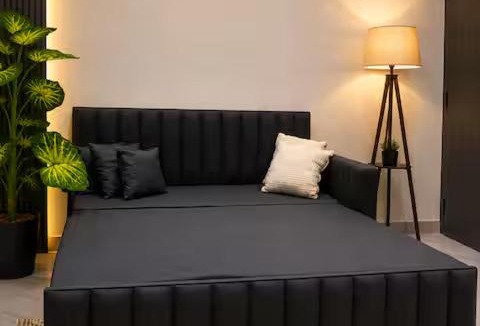Sector 39 Apartment | Signature suites