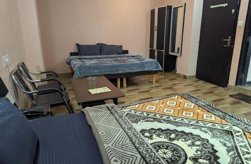 Mandi Hotel | Silver oak Hotel and Restaurant