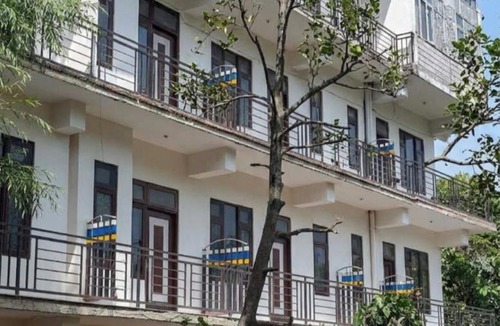 Mandi Hotel | Silver oak Hotel and Restaurant