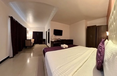 Candolim Hotel | Silver Sands Hide Away