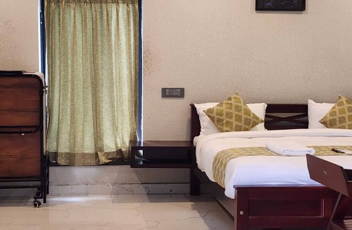 Manjakuttai Hotel | SILVER VALLEY VILLAS